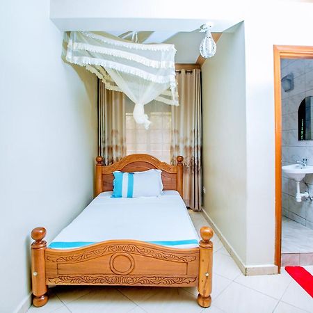 Harts Motel Kampala Dış mekan fotoğraf