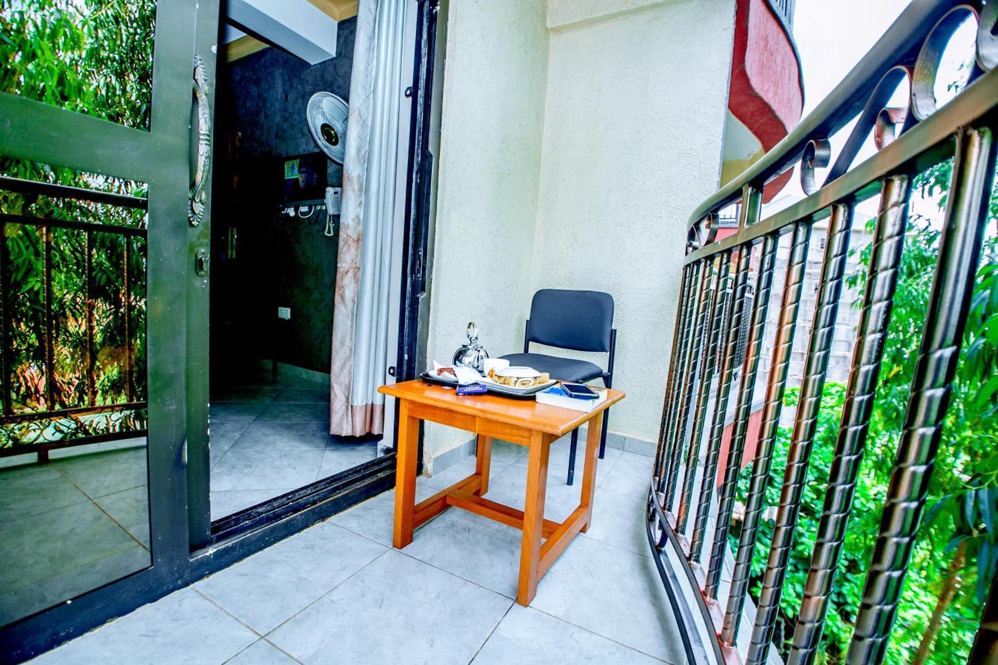 Harts Motel Kampala Dış mekan fotoğraf